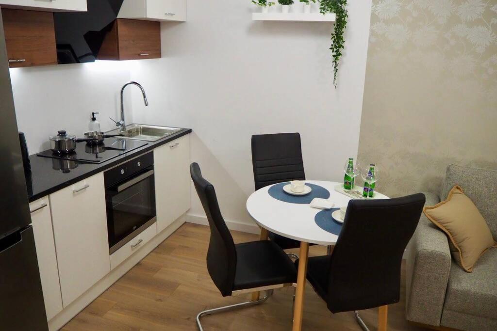 Studio Nr 4 Close To Medicover And Paley Institute وارسو المظهر الخارجي الصورة